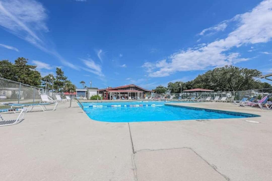 Surf City 2Br Park Home With Waterfront View And Parking Exterior foto