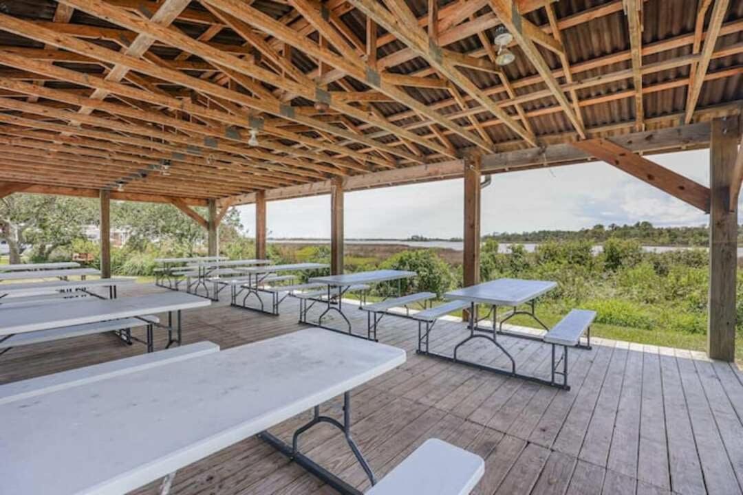 Surf City 2Br Park Home With Waterfront View And Parking Exterior foto